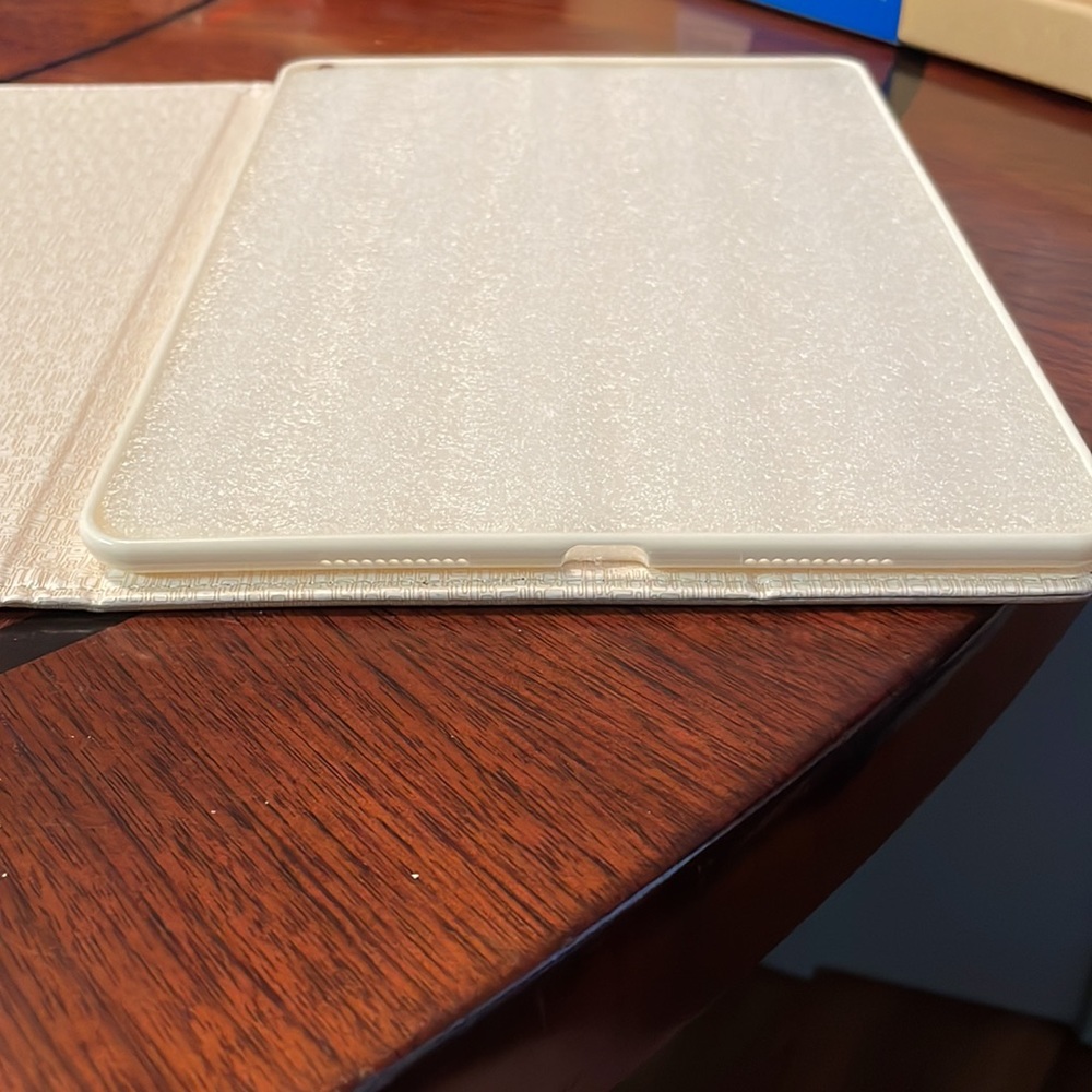 iPad case - Picture 6 of 10
